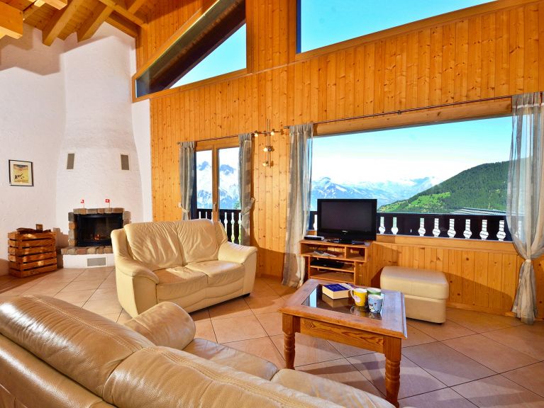 Chalet Les Etoiles met sauna en buiten-whirlpool