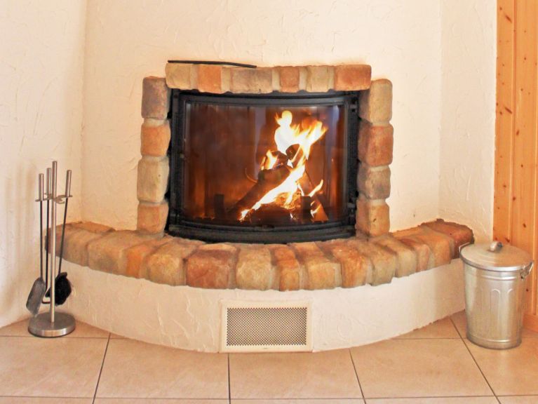 Chalet Les Etoiles met sauna en buiten-whirlpool