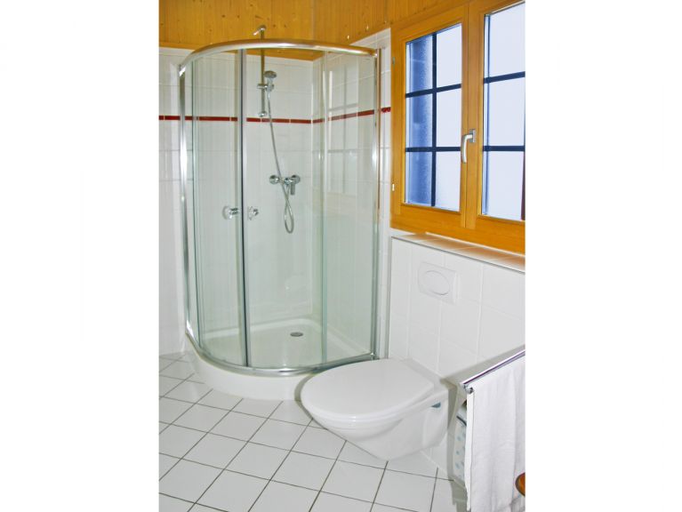 Chalet Les Etoiles met sauna en buiten-whirlpool