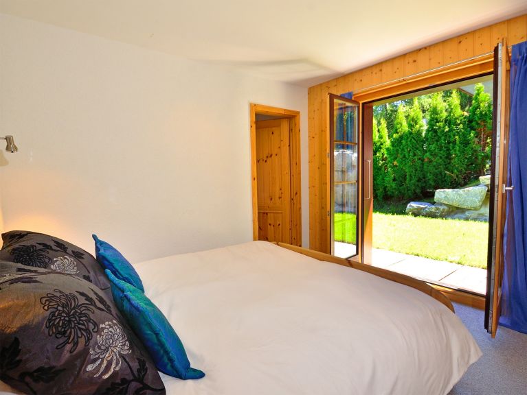 Chalet Les Etoiles met sauna en buiten-whirlpool