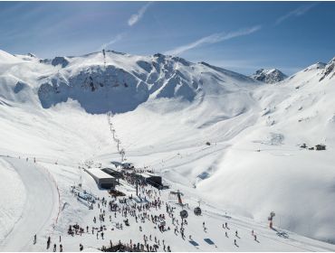 Skidorp Charmant wintersportdorpje met veel faciliteiten nabij Italië-3