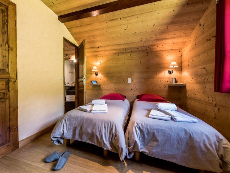Chalet Lacuzon Snow Angel