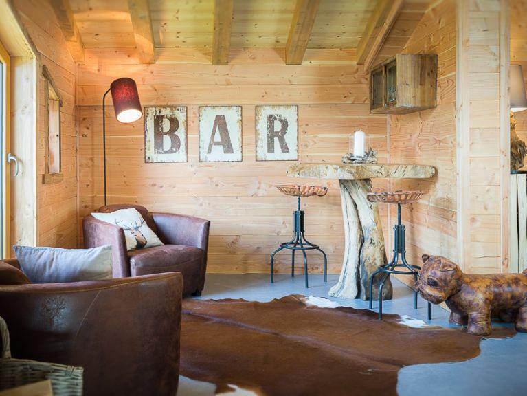 Chalet-appartement Le Savoyard met buiten-whirlpool