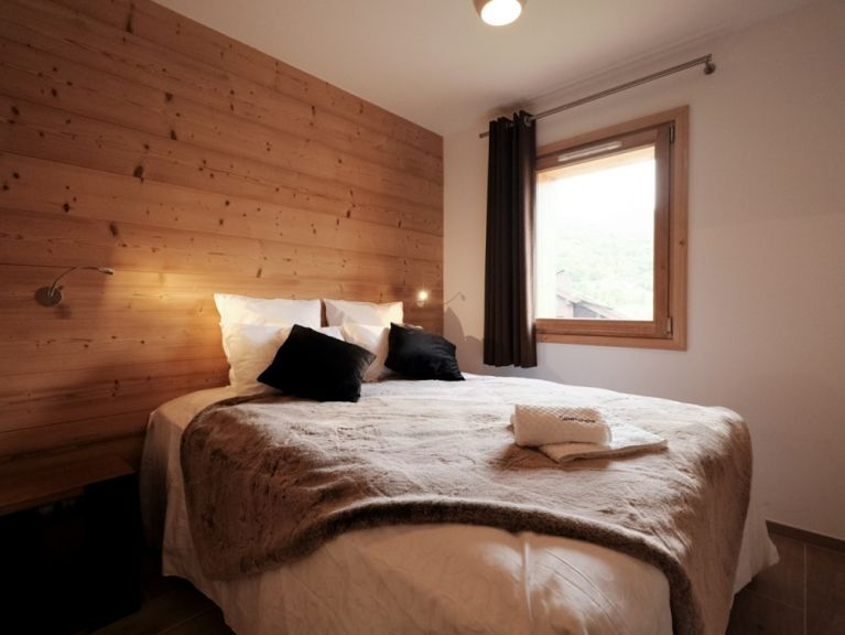Chalet Caseblanche Corona met houtkachel, sauna en whirlpool
