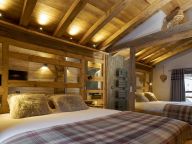 Chalet Prestige l'Atelier met sauna en buiten-whirpool-10