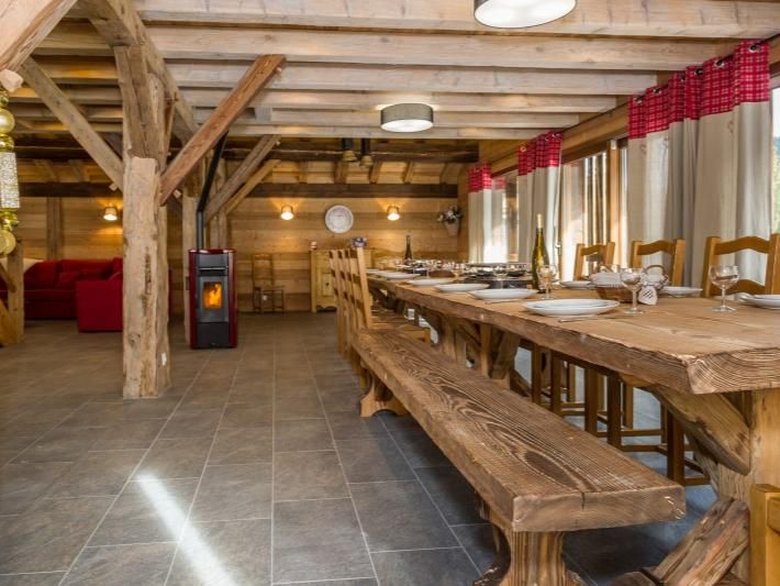 Chalet Les Bucherons met buiten-whirlpool