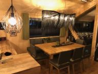 Chalet Reiteralm met outdoor hot tub-11