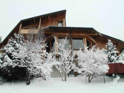 Chalet La Couqueille met buiten-whirlpool-1