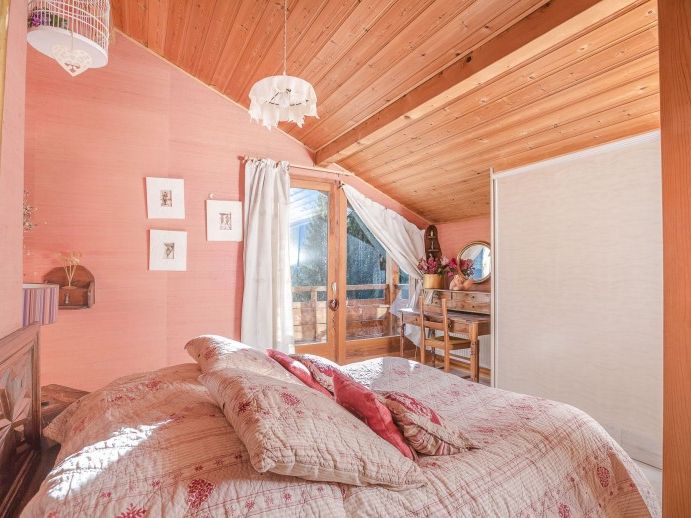 Chalet La Couqueille met buiten-whirlpool