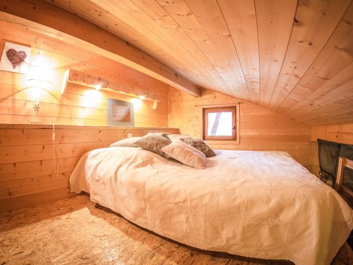 Chalet La Couqueille met buiten-whirlpool