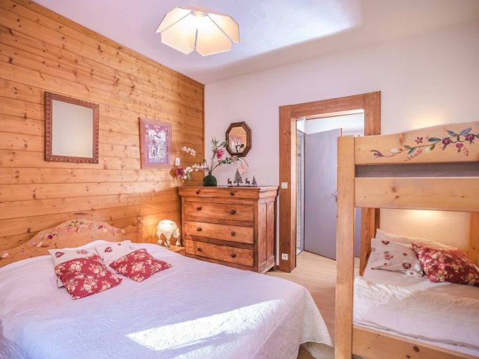 Chalet La Couqueille met buiten-whirlpool