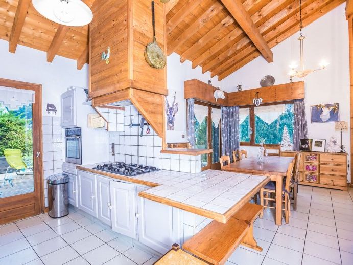 Chalet La Couqueille met buiten-whirlpool