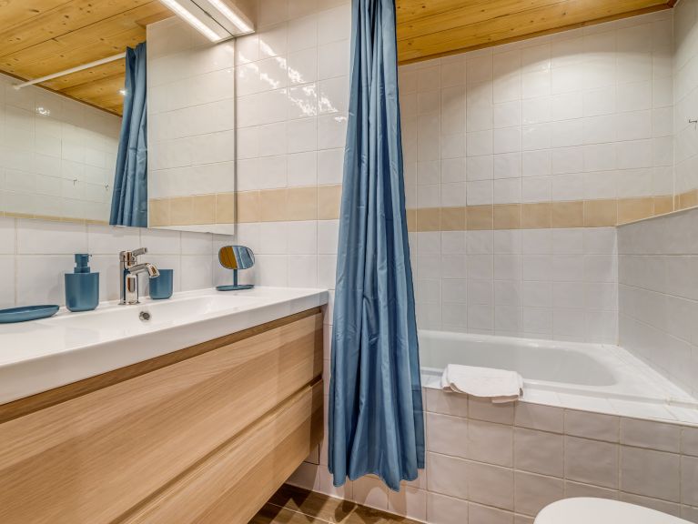 Chalet Zanskar met buiten-whirlpool