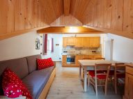 Chalet Mantel-22