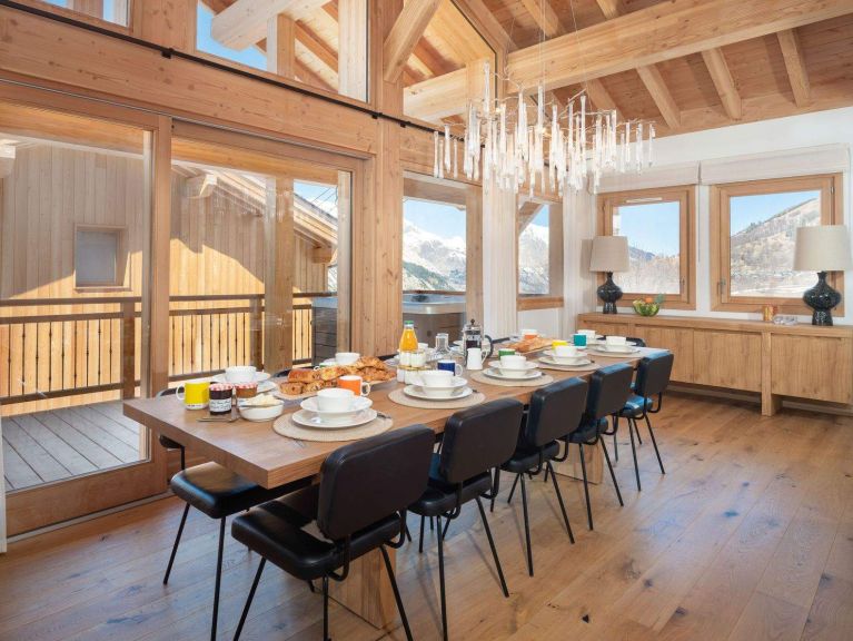 Chalet Caseblanche Chanterella met open haard, sauna en whirlpool