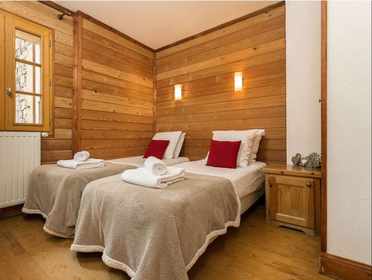 Chalet de L'Altiport Type DGB o.a. Anika B