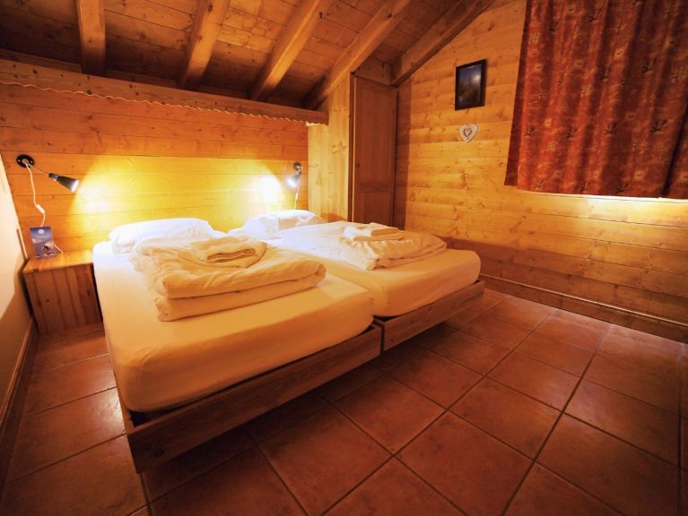 Chalet In de Wolken inclusief catering met sauna en whirlpool