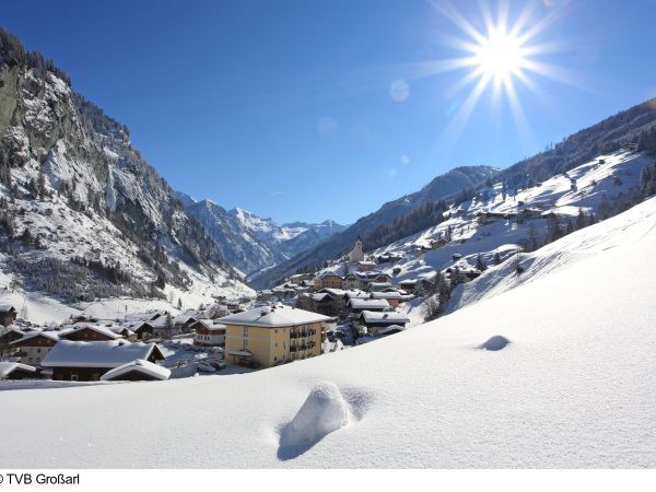 Skidorp Fraai en kindvriendelijk wintersportdorpje in het Salzburgerland-1