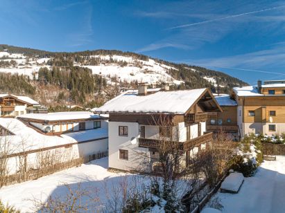 Chalet Berg und Bach-1