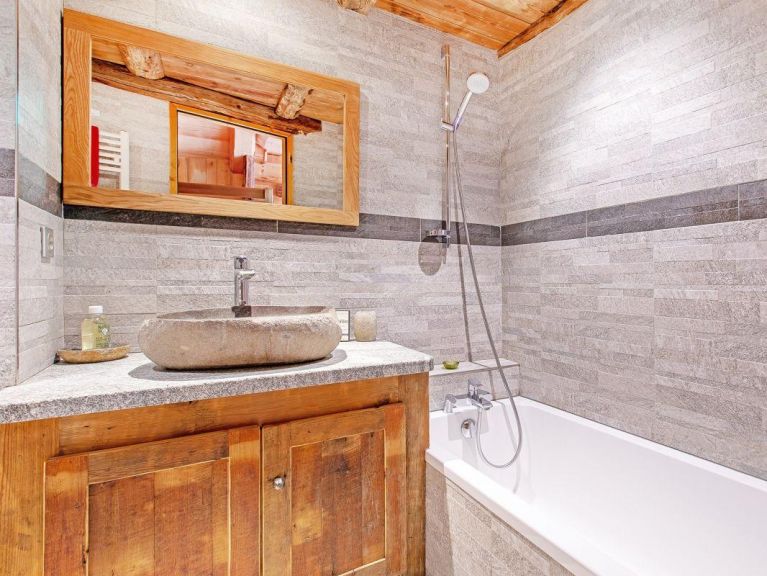 Chalet de Ferme Farmhouse + Perle des Neiges