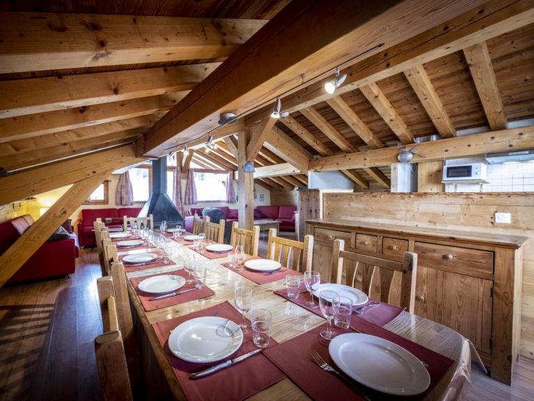 Chalet du Cocoon Mont-Blanc met buiten-whirlpool