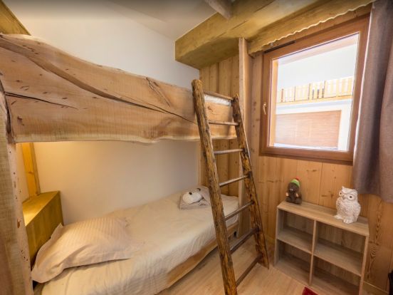 Chalet Rainbow-13