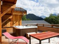 Chalet Nuance de Bleu met privé-sauna en buiten-whirlpool-10