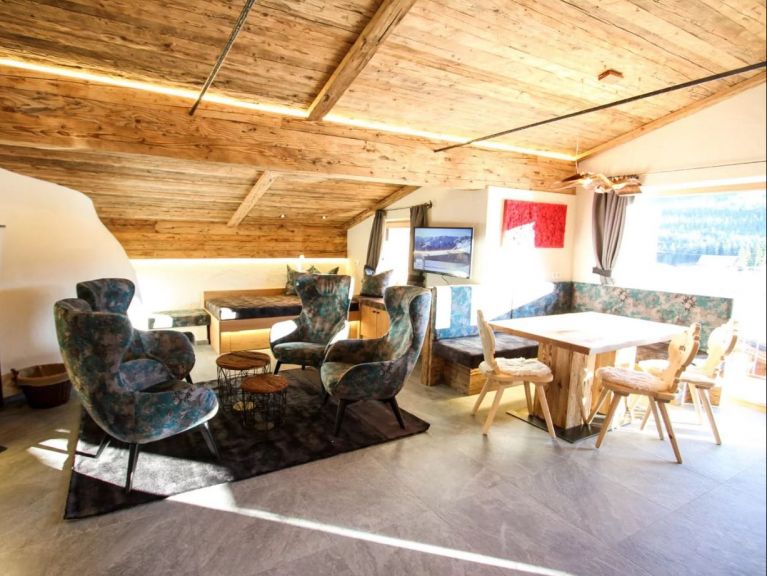 Chalet-appartement Enzianalm Bergstube met sauna