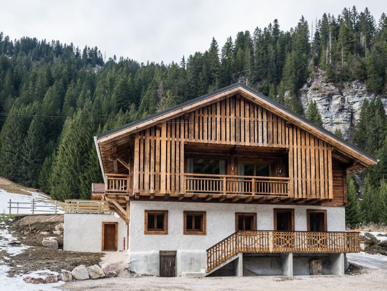 Chalet Les Bucherons met buiten-whirlpool