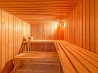 Chalet Harmonie met sauna en buiten-whirlpool-3