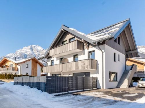 Chalet-appartement With Guts Living - 4 personen
