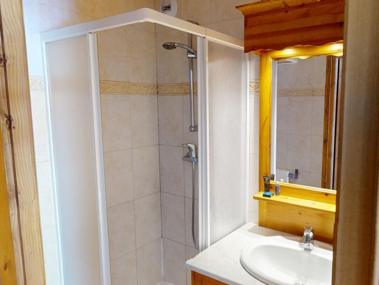 Chalet-appartement Les Arolles