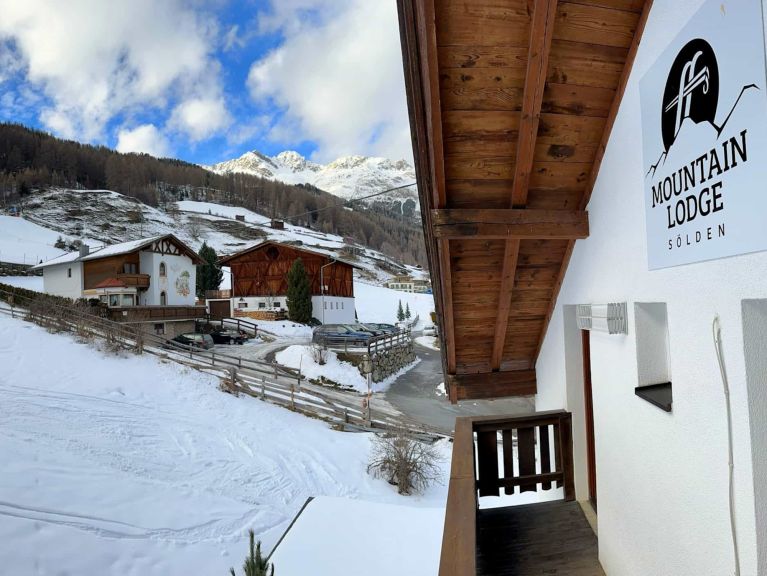 Chalet Mountain Lodge
