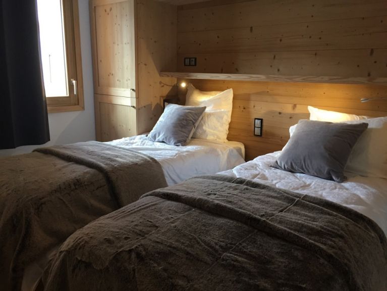 Chalet Caseblanche Corona met houtkachel, sauna en whirlpool