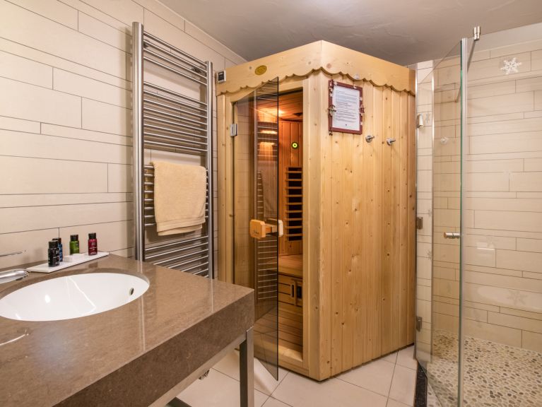 Chalet Le Hameau des Marmottes met familiekamer en sauna
