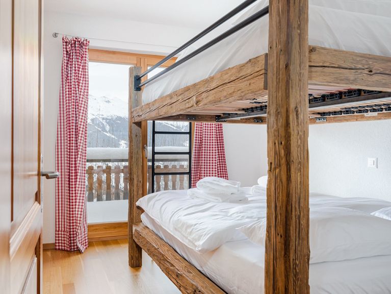 Chalet Paradis des 4 Vallees met privé-sauna en whirlpool