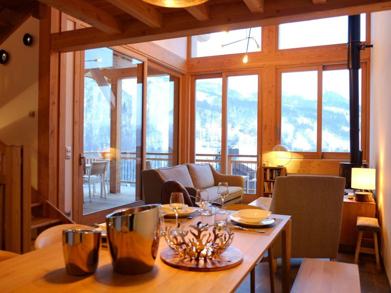 Chalet Caseblanche Eceel met houtkachel