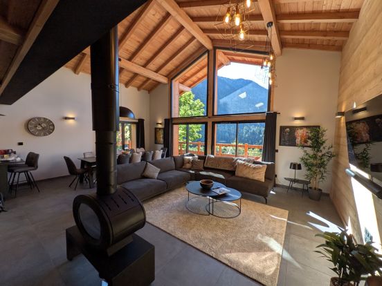 Chalet Sika-1