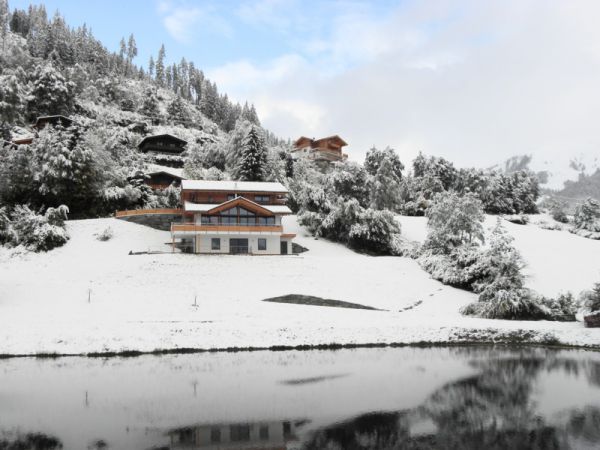 Chalet-appartement Alpenchalet am Wildkogel Smaragd met wellnessruimte