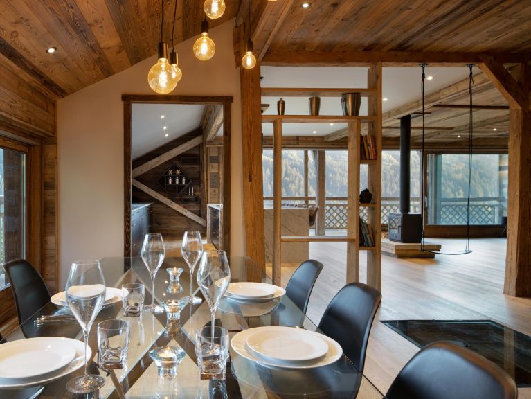 Chalet Ferme du Rys met buiten-whirlpool, zondag t/m zondag