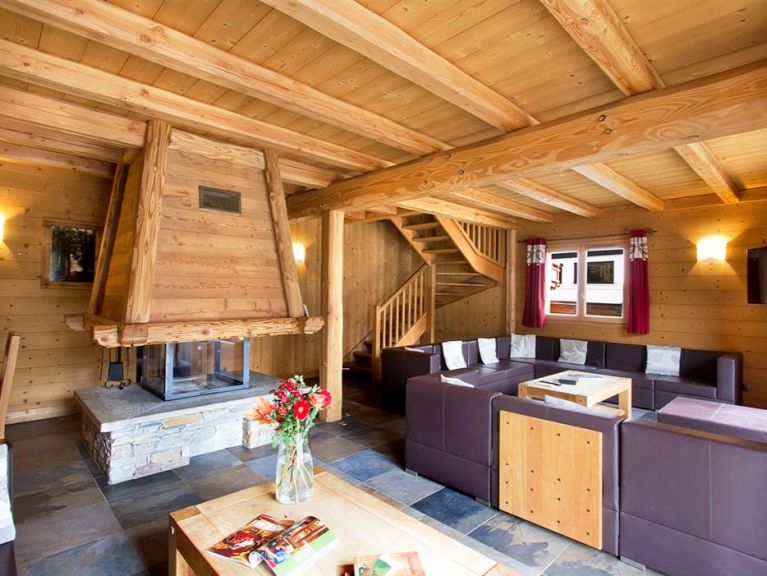 Chalet Le Loup Lodge met privé zwembad en sauna