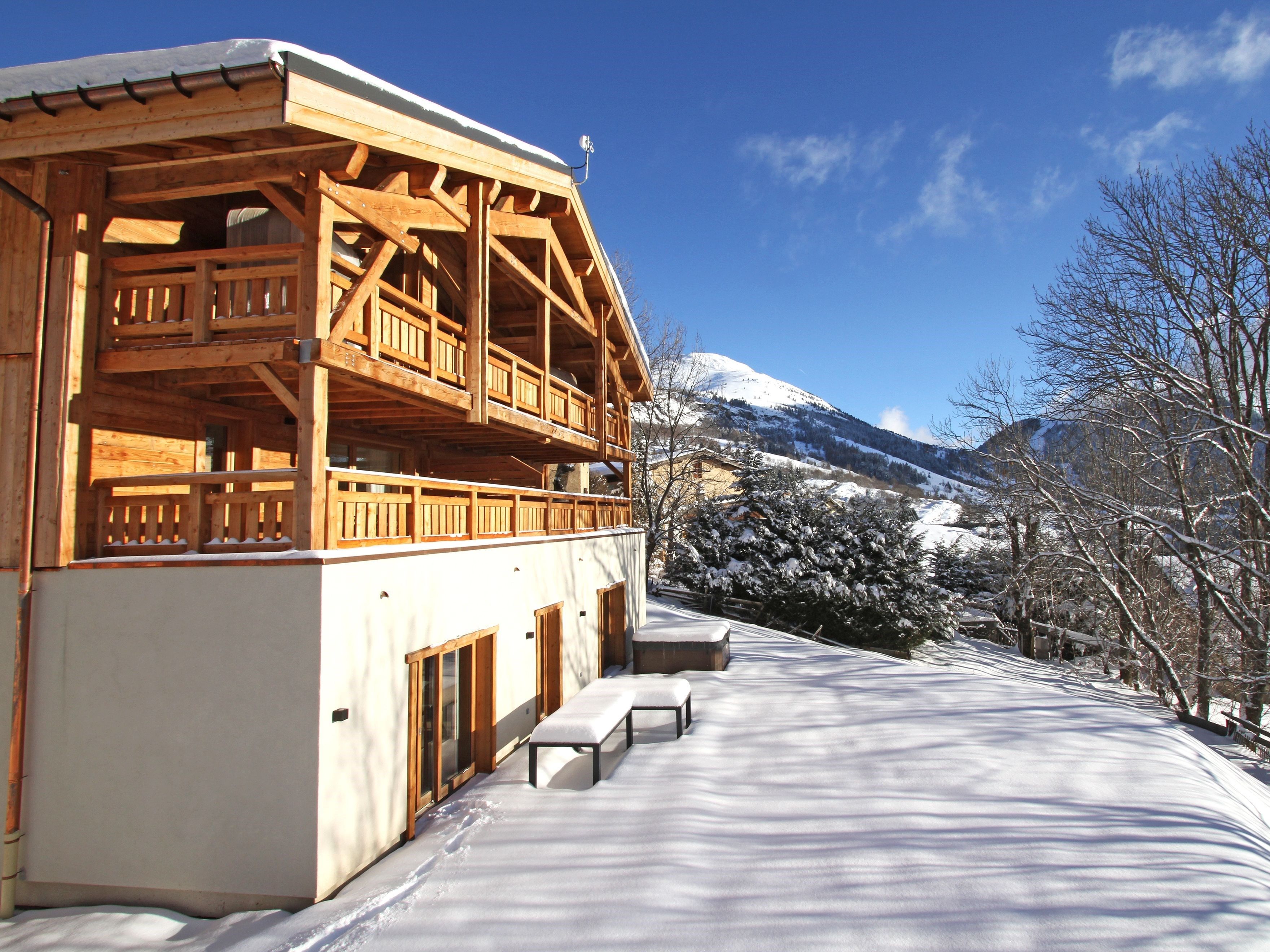 Chalet Nuance de Bleu met privé-sauna en buiten-jacuzzi - 8-10 personen Chalet Nuance de Bleu met privé-sauna en buiten-jacuzzi - 8-10 personen